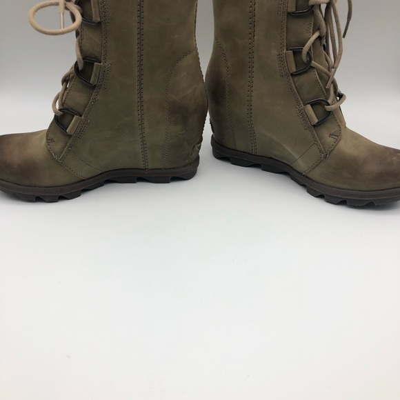 SOREL boots. - Picture 7 of 16